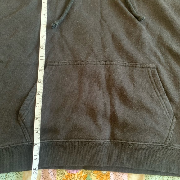 Aritzia TNA Cropped Hoodie - Picture 5 of 8